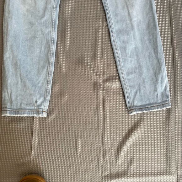 MOST COLLECTION Women’s Light Blue High Waist Mom Most Denim Jeans Size 25 - Picture 4 of 14